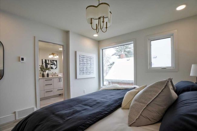 2222 5 St Sw, Townhouse with 3 bedrooms, 2 bathrooms and 2 parking in Calgary AB | Image 25
