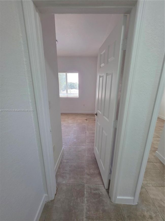 10233 Sw 176 Th St, Home with 3 bedrooms, 2 bathrooms and null parking in Miami FL | Image 16