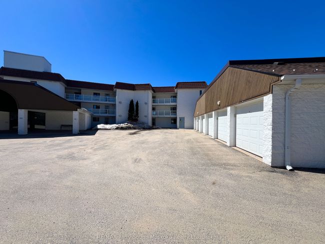2C - 20 Ryder Dr, Condo with 2 bedrooms, 2 bathrooms and 1 parking in McDougall ON | Image 44
