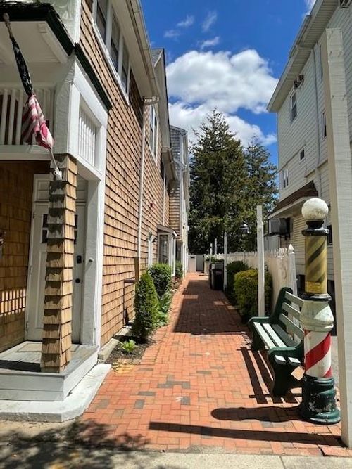 15-13 Bellport Ln, Bellport, NY, 11713-2756 | Card Image