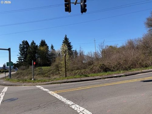 99 W Cipole, Tualatin, OR, 97062 | Card Image