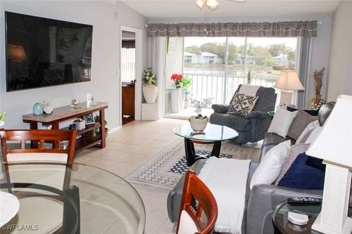 u-201-885 New Waterford Dr, NAPLES, FL, 34104-8381 | Card Image