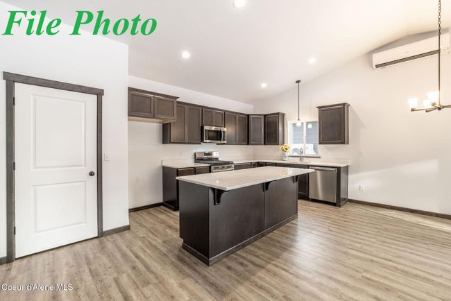 7865 N Mocha Loop, Townhouse with 2 bedrooms, 2 bathrooms and null parking in Coeur D Alene ID | Image 5