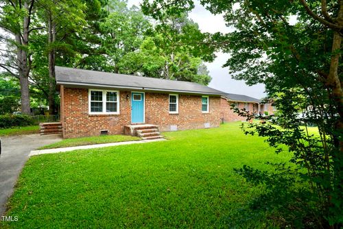 712 Boston Ave, Washington, NC, 27889-4223 | Card Image