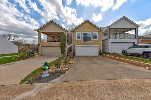 287 Capetown, Montgomery, TX, 77356-8839 | Card Image