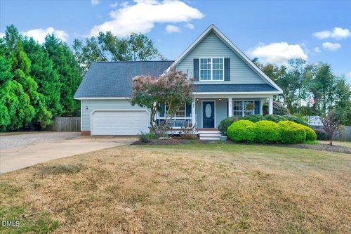 95 Cokesbury Park Ln, Fuquay Varina, NC, 27526-4401 | Card Image
