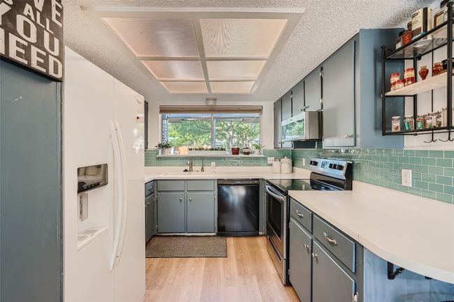 9206 Robins Nest Ln, House other with 3 bedrooms, 2 bathrooms and 2 parking in Austin TX | Image 6