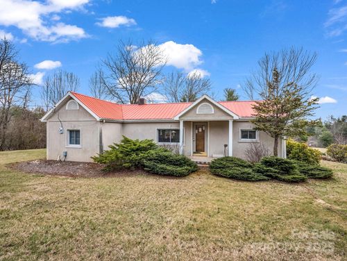55 Settlers Trl, Mars Hill, NC, 28754-9132 | Card Image