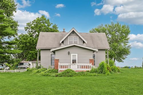 1008 S Jefferson Way, Indianola, IA, 50125-3222 | Card Image