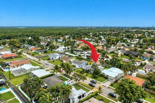 326 3rd Ter, Dania Beach, FL, 33004-4706 | Card Image
