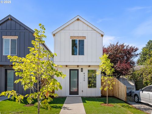 4350 Ne Going St, Portland, OR, 97218-1624 | Card Image