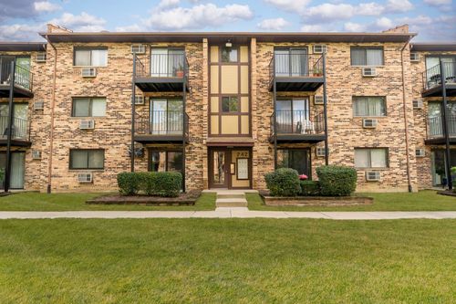 apt-1a-242 Klein Creek Ct, Carol Stream, IL, 60188-1858 | Card Image