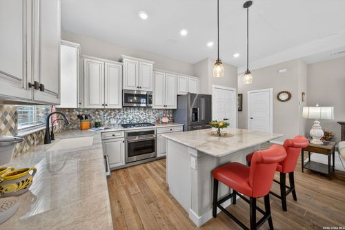 unit-11-5843 Whitby Rd, San Antonio, TX, 78240-4840 | Card Image