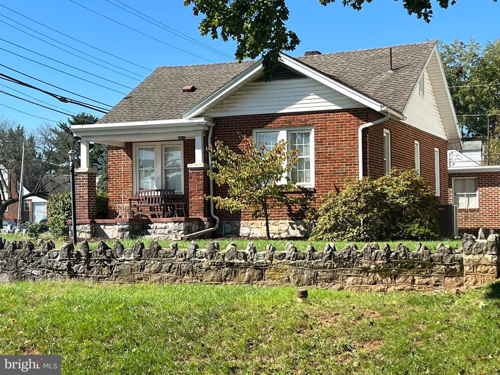 Jefferson Blvd, Hagerstown, MD 21740