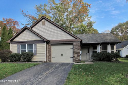 1 Morning Glory Ln, Whiting, NJ, 08759-4305 | Card Image