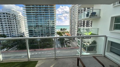 apt-10j-5750 Collins Ave, Miami Beach, FL, 33140-2310 | Card Image