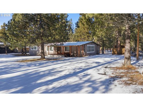 15864 Green Forest Rd, La Pine, OR, 97739-8837 | Card Image