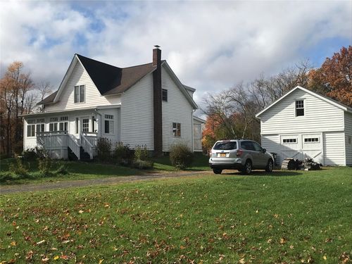 59 South St, Highland, NY, 12528-2418 | Card Image