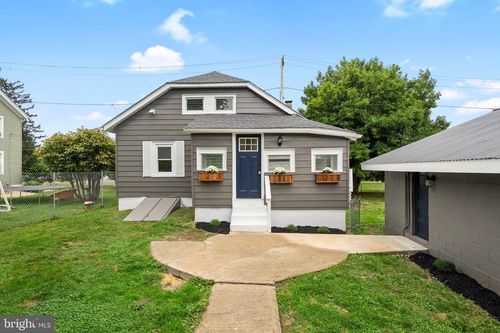 313 Church St, AVONDALE, PA, 19311-1109 | Card Image