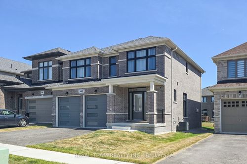 46 Ainslie Hill Cres, Sutton West, ON, L0E1R0 | Card Image