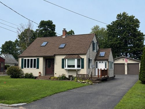 71 Ogden St, Springfield, MA, 01151-1826 | Card Image
