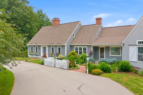428 Clark Hill Rd, New Boston, NH, 03070-4600 | Card Image