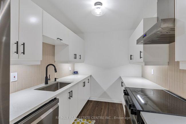 6 - 4 Cedar Dr, Condo with 4 bedrooms, 1 bathrooms and 2 parking in Orangeville ON | Image 17