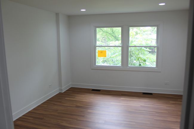 21596 Peterson Ave, Home with 3 bedrooms, 2 bathrooms and 1 parking in Sauk Village IL | Image 7