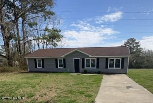 136 Sandy Dr, Jacksonville, NC, 28546-4640 | Card Image
