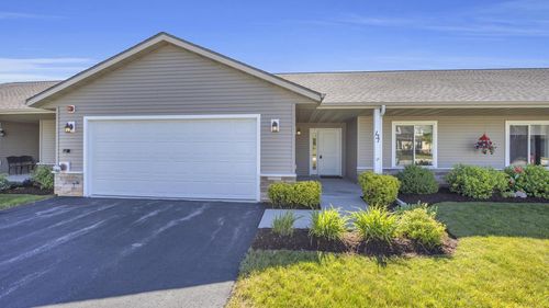 131 Sarahs Way, Sheboygan Falls, WI, 53085 | Card Image