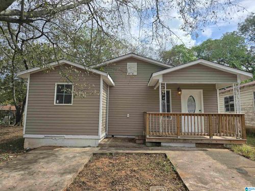 527 Exeter Ave, Bessemer, AL, 35020-7121 | Card Image