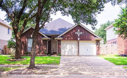 130 Lissa Ln, Sugar Land, TX, 77479-5211 | Card Image