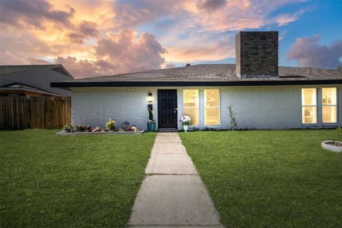 310 Candlewood Pl, Richardson, TX, 75081-3513 | Card Image