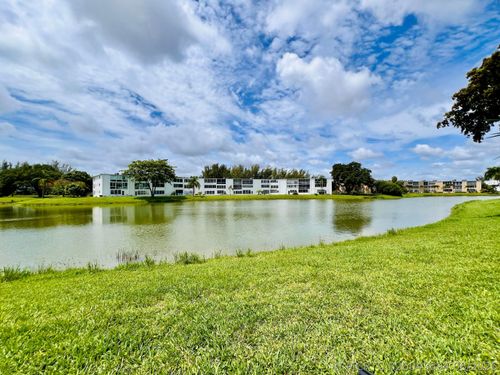 107 Wellington D, West Palm Beach, FL, 33417-2543 | Card Image
