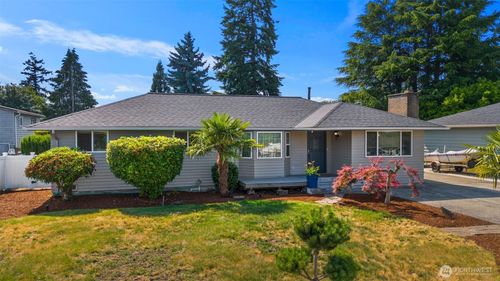 14715 57th Ave S, Tukwila, WA, 98168-4520 | Card Image