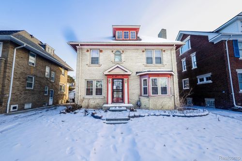 2437 Longfellow St, Detroit, MI, 48206-2055 | Card Image