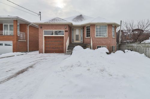 459 Maple Leaf Drive, North York, ON, M6L1R1 | Card Image