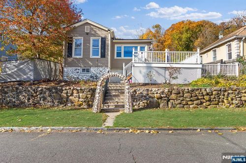 34 Avenue B, Haledon, NJ, 07508-1004 | Card Image