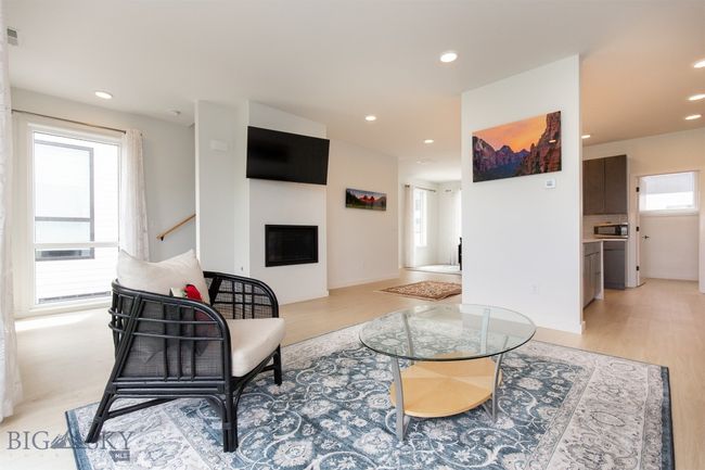 Living Room on 2nd Floor | Image 18