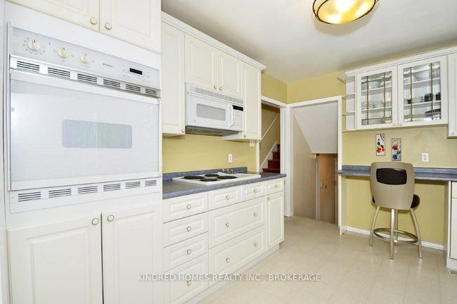 245 Forest Hill Dr, House other with 3 bedrooms, 2 bathrooms and 5 parking in Kitchener ON | Image 14