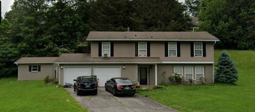 1318 Walters Dr, Morristown, TN, 37814-6139 | Card Image