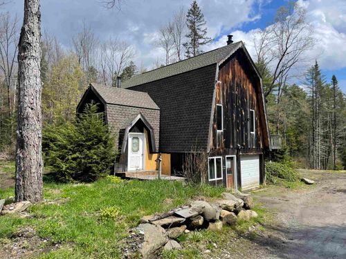 33 Forrest Ln, Newfane, VT, 05345-4400 | Card Image
