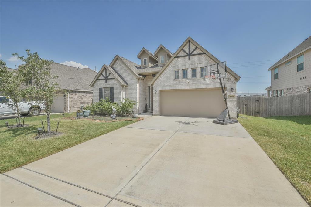Westrick Ln, Pasadena, TX 77505