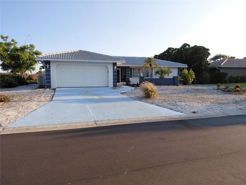 43 Windsor Dr, ENGLEWOOD, FL, 34223-4640 | Card Image