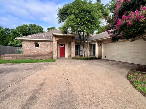 1107 Rita Ln, Duncanville, TX, 75116-2037 | Card Image