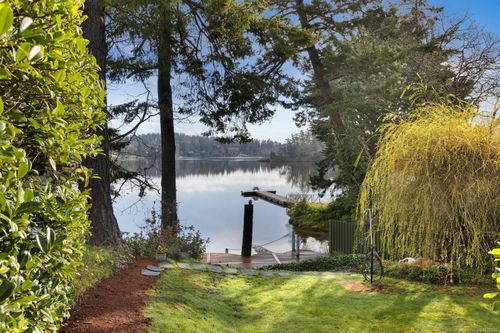 66 Kingham Pl, Victoria, BC, V9B1L8 | Card Image