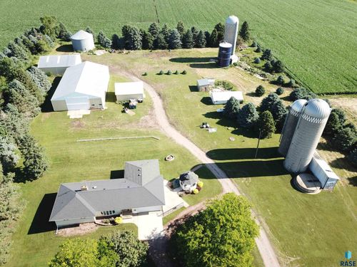 515 151st St Street, Luverne, MN, 56156-4049 | Card Image