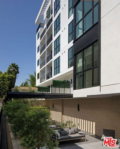 306-105 S Doheny Dr, Los Angeles, CA, 90048-3704 | Card Image