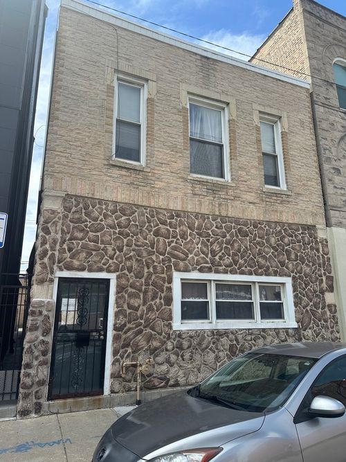 1811 W Grand Avenue, Chicago, IL, 60622 | Card Image