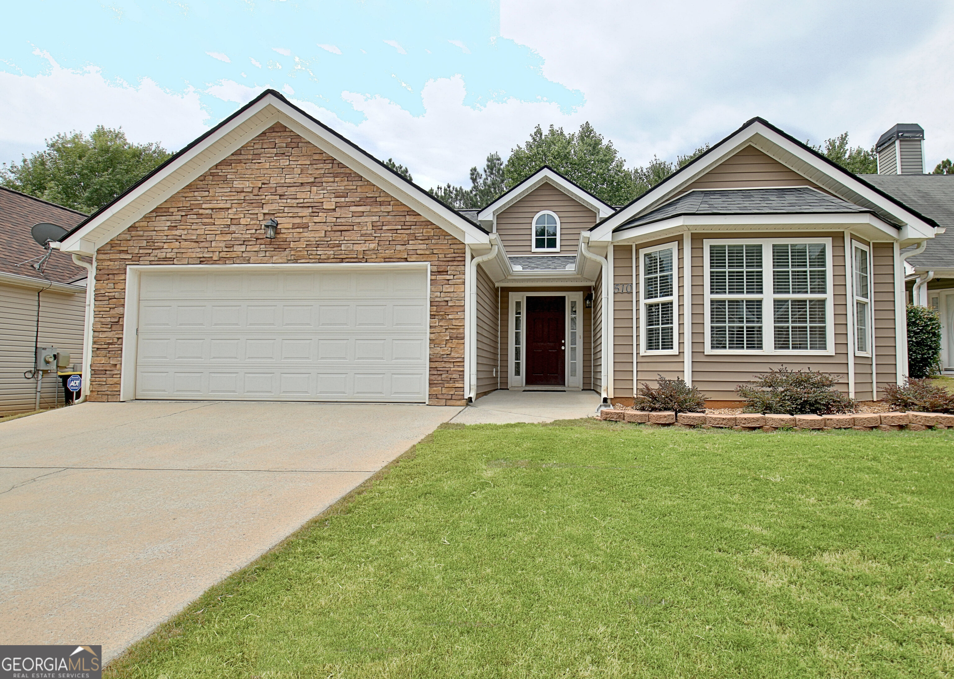 Hunterian Pl, Newnan, GA 30265